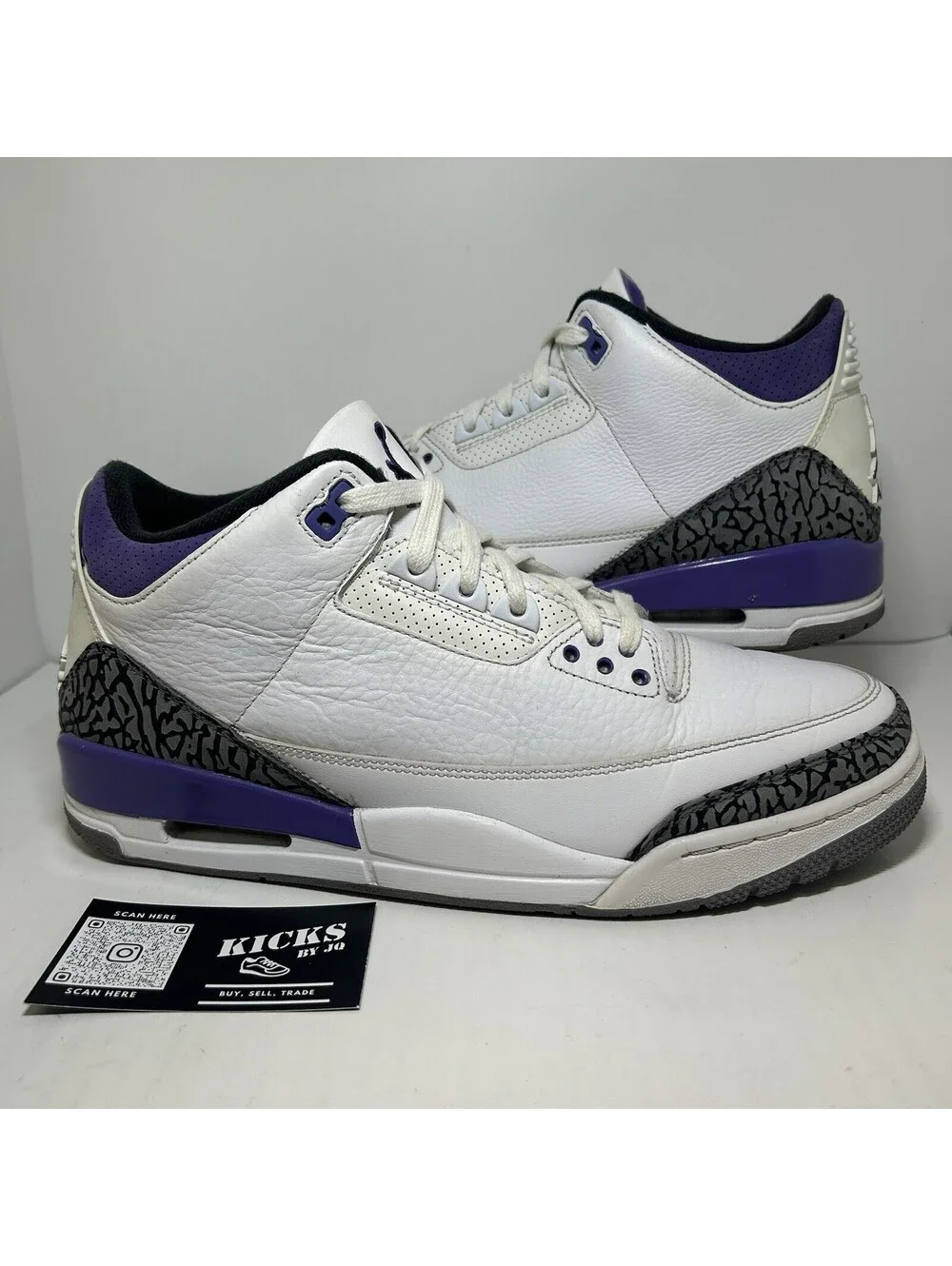 Air Jordan 3 Retro Dark Iris - Size 11 - (CT8532-105)